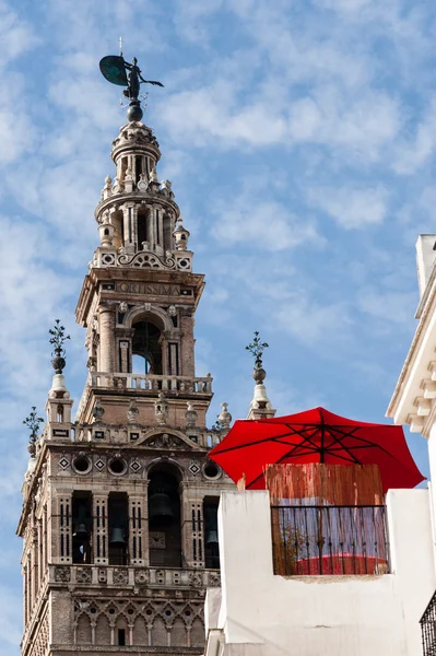 Bell tower in de kathedraal van Sevilla — Stockfoto