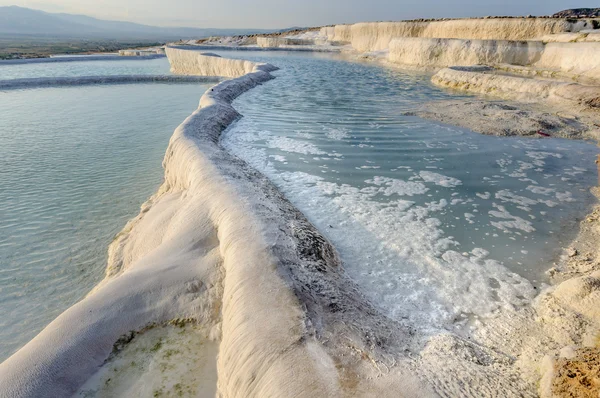 Travertin teraszokon Pamukkale városában — Stock Fotó