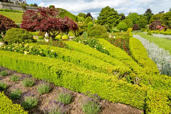 Drummond Schloss und Gärten — Stockfoto