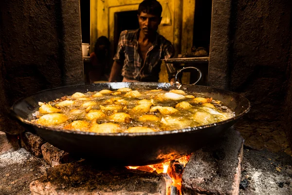 Snack food shop Varanasi — Stock Photo, Image