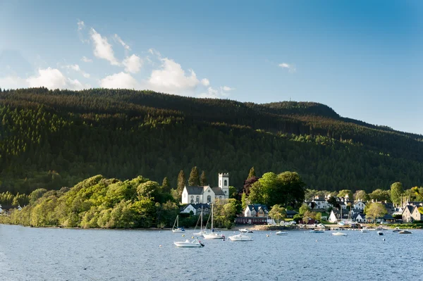 El pueblo de Kenmore en Escocia — Foto de Stock