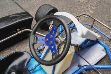 Kart gitmek direksiyon simidi