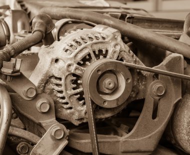 eski araba alternatör