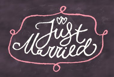 Yeni evli. Kara tahta işaret.