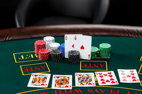 Poker play. Chips and cards — Stock Photo, Image