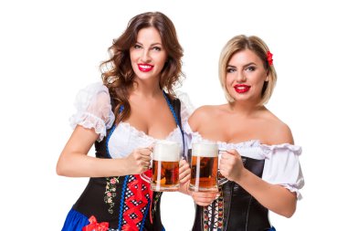 İki güzel sarışın ve esmer kızlar oktoberfest bira Stein