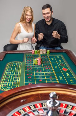 casino rulet oynamaya çift kazanır.