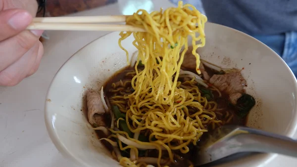 Egg-noodle soep dikker — Stockfoto
