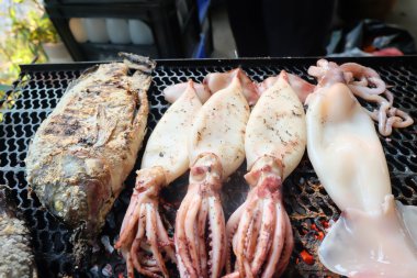 Balık domuz eti ve Izgara kalamar