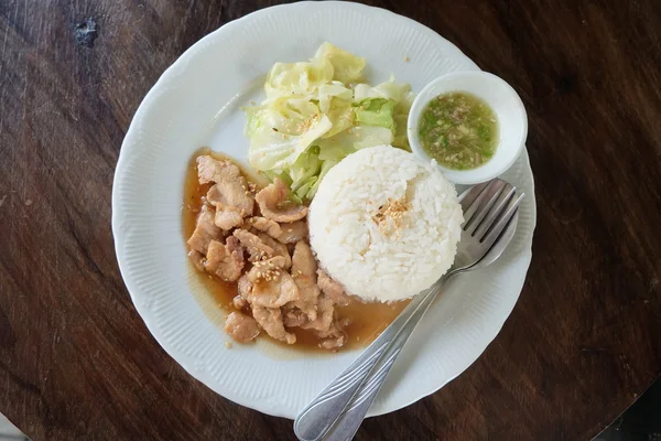 Pirinç ile Kore domuz eti — Stok fotoğraf