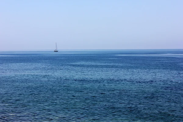 Denizde yelken açmak