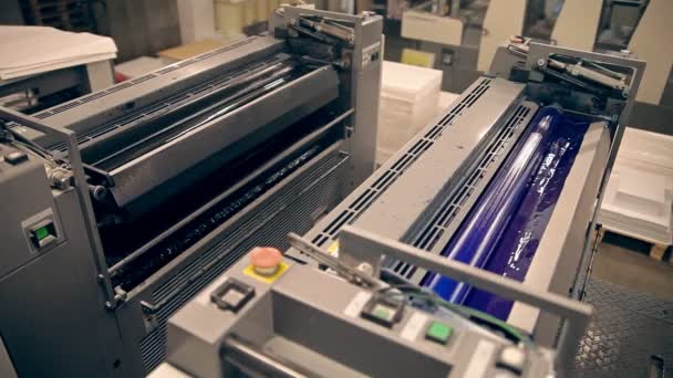 Machines pour impression offset — Video