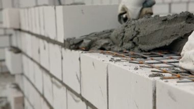 Bir evin İnşaat kışın