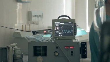 Karın üzerinde Cerrahi operasyon