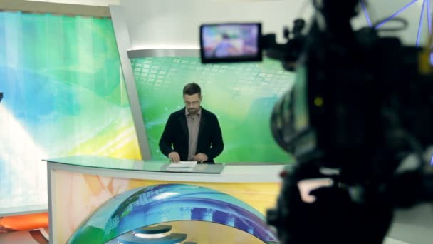 Un studio d'information en direct — Video