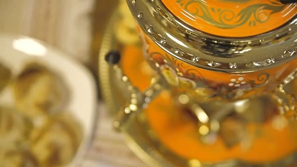 Samovar con tè e torte — Video Stock