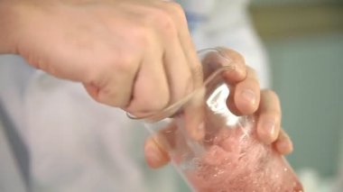 Laboratorian sabun temel kalite kontrol