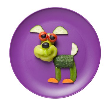 Sebze mor plaka üzerinde köpek yaptı