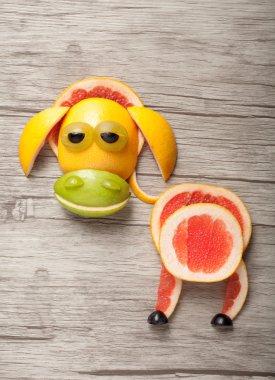 Taze meyve yapılan koyun