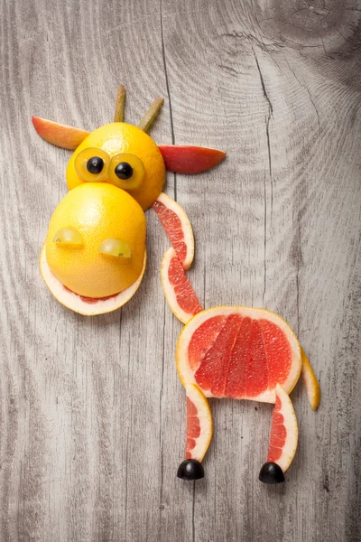 Zürafa gülümseyen greyfurt yapılan