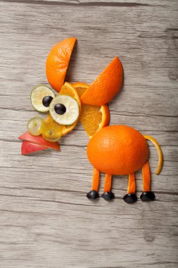 Üzüm ve portakal eşek