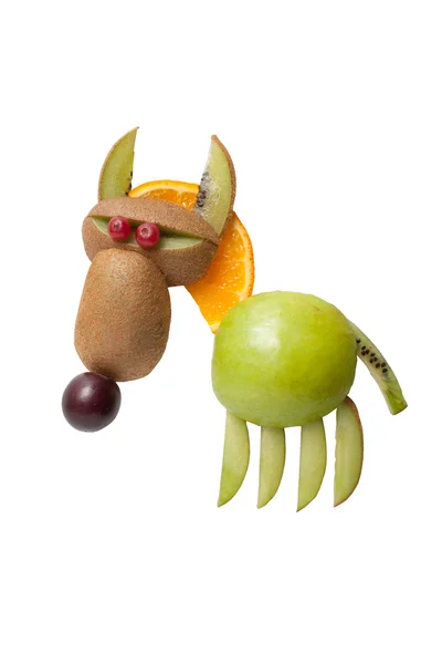 Αστεία λύκος, φτιαγμένα από φρέσκα φρούτα — Φωτογραφία Αρχείου