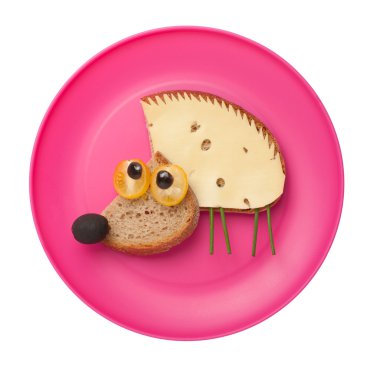 Ekmek ve peynir eğlenceli kirpi yapılmış 