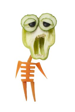 Sebzelerin yapılan komik iskelet