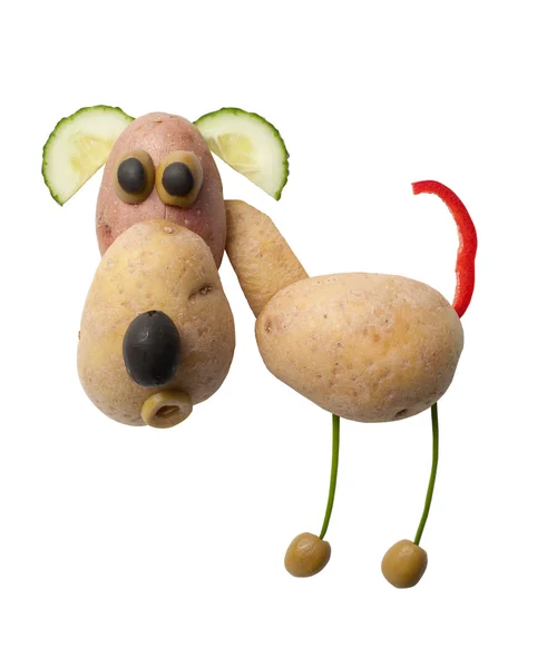 Patates ve zeytin yapılmış köpek