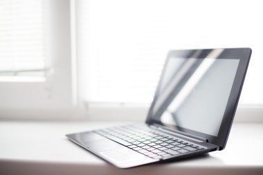 PC 2 in 1 ultrabook