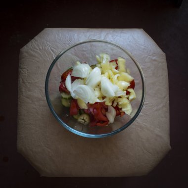 domates salatası soğan biber