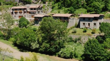 Bir sayı, Rupit, Catalonia eski ev sahipliği yapmaktadır. Bir popüler turistik ve İspanya