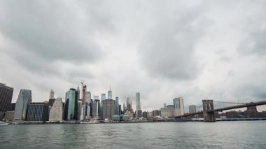 New York Panoraması, günden geceye ilerliyor.