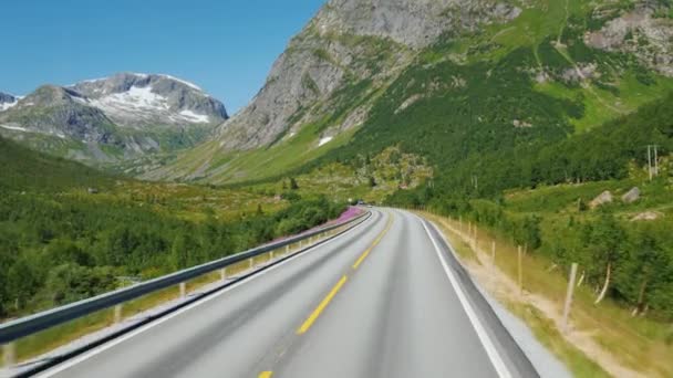 Pov view: Drive through the beautiful places of Norway, traveling by car — 图库视频影像