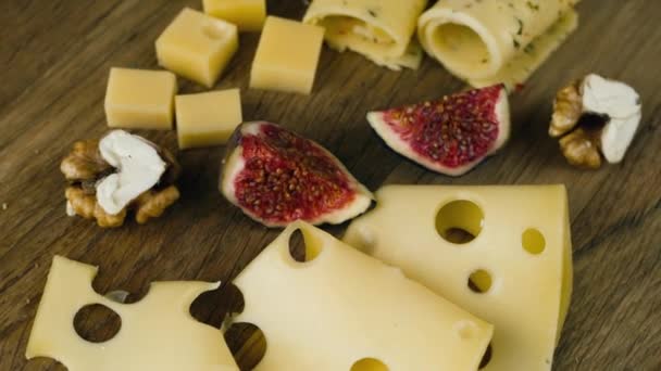 Un ensemble de fromages différents — Video