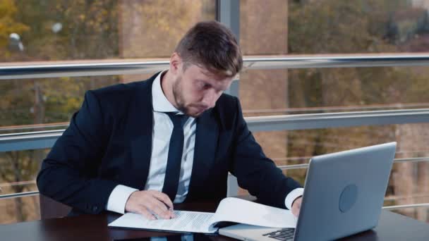 Stress op het werk. Office leven — Stockvideo