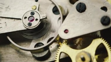 Mekanik Bileşenler çalışır. vites döndürmek