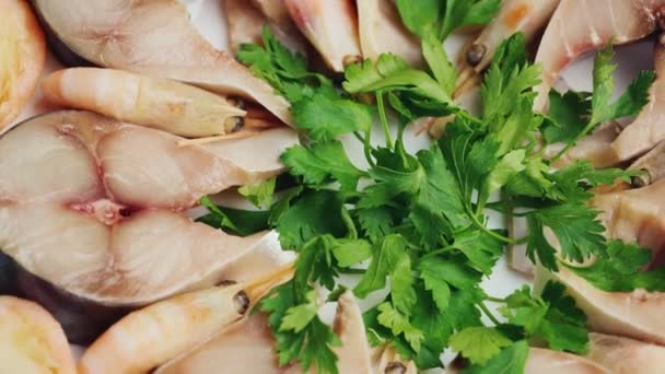 Pieces of mackerel with herbs — Stock Video