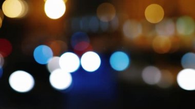 Gece yol araba bulanık görüntü ile