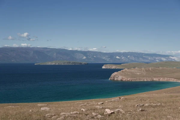 Όμορφη Θέα Από Την Ακτή Στη Λίμνη Baikal Στη Σιβηρία — Φωτογραφία Αρχείου