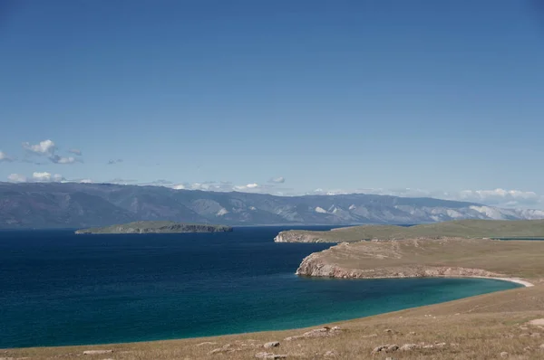 Όμορφη Θέα Από Την Ακτή Στη Λίμνη Baikal Στη Σιβηρία — Φωτογραφία Αρχείου