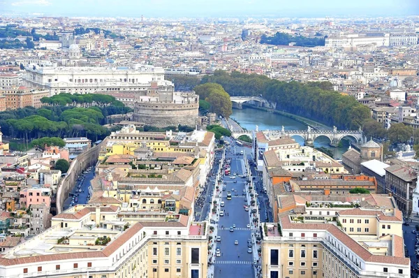 Вид на город Рим Италия — стоковое фото