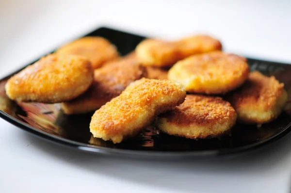 Alimentos, nagets de frango, utensílios de cozinha — Fotografia de Stock