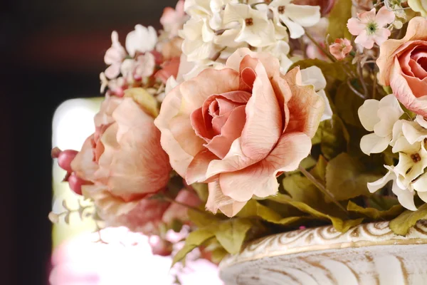 Vintage plastik çiçekler. 