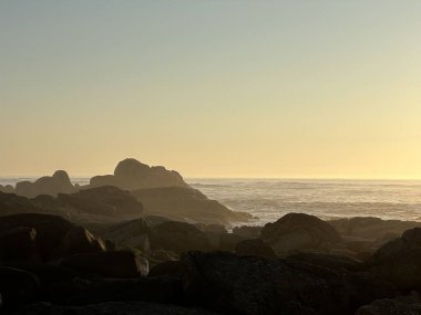 Dağlarda güzel bir gün batımı
