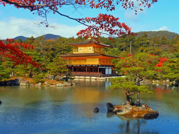 Templo Kinkakuji en Kyoto Fotos De Stock