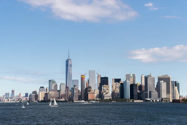 Üzerinde Hudson New York'un Manhattan Skyline rive — Stok fotoğraf