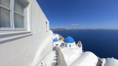 Santorini Oia Mavi Kubbe Kilisesi ve Caldera Meşhur Seyahat Hedefinde