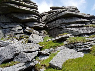 Formları ilginç kayalar