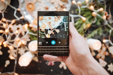 Geleneksel Xmas çerçeve baharatlarla speculoos bisküvi